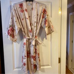 LA Intimates Rose Floral Satiny Texture Robe